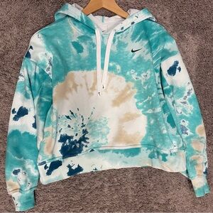 Nike Women's Teal and Cream Tie-Dye Sweater